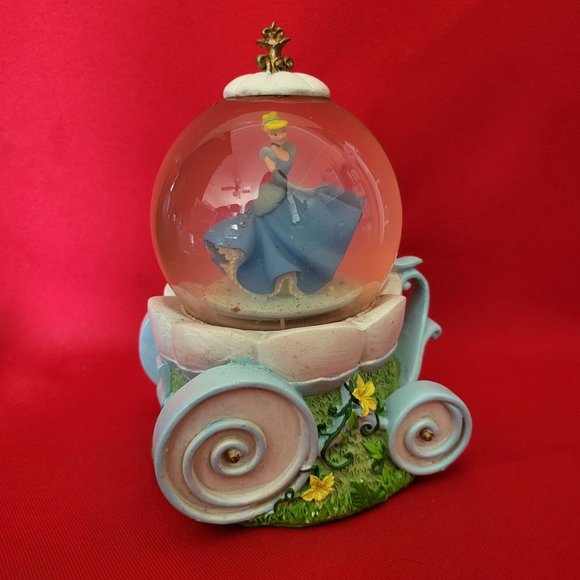 Disney Princess Cinderella Musical Snow Globe Motion Waterball - Picture 12 of 15